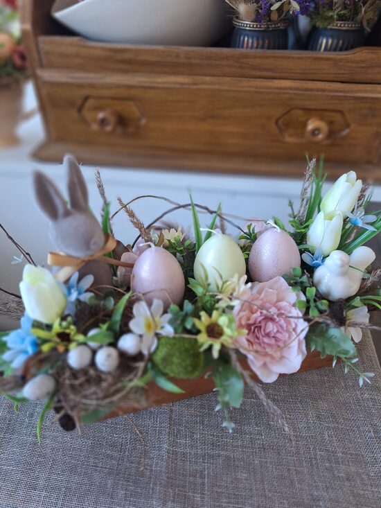 Lieldienu dekors ar olu svecītēm