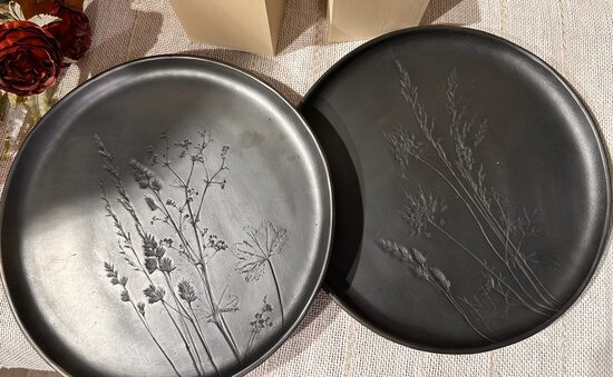 Lielie māla šķīvji