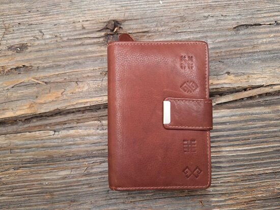 Sieviešu naudas maks nr. 15