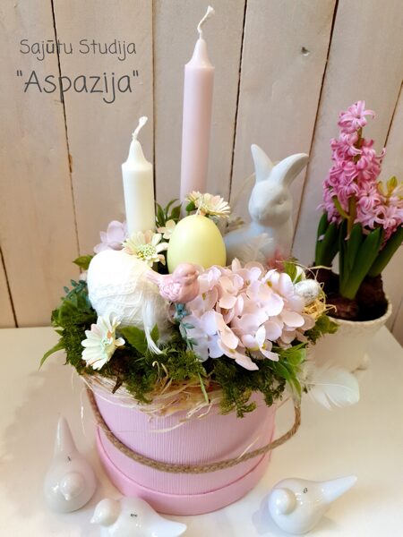 Lieldienu kompozīcija kārbā - maigi rozā (lielā)